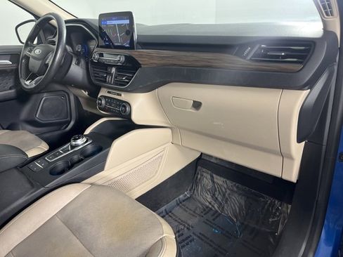 Used 2020 Ford Escape Titanium image 35