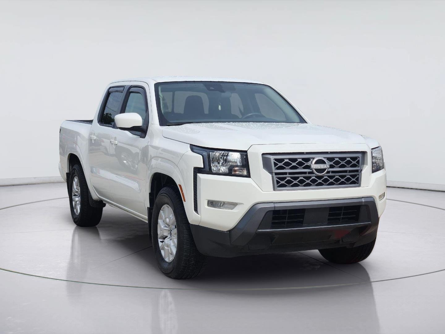 Used 2024 Nissan Frontier SV w/ SV Convenience Package RWD image 3