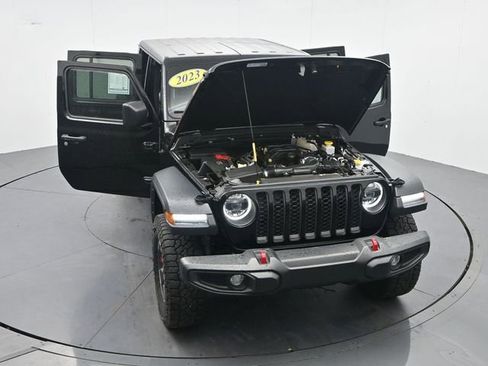 Used 2023 Jeep Gladiator Rubicon w/ LED Lighting Group AWD/4WD image 29