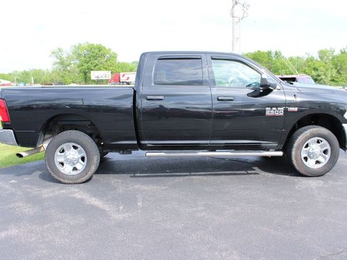 Used 2018 RAM 2500 Tradesman w/ Chrome Appearance Group AWD/4WD image 12