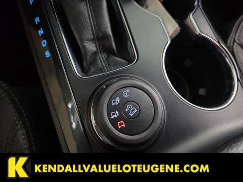 Used 2018 Ford Explorer Limited w/ Equipment Group 301A AWD/4WD image 20