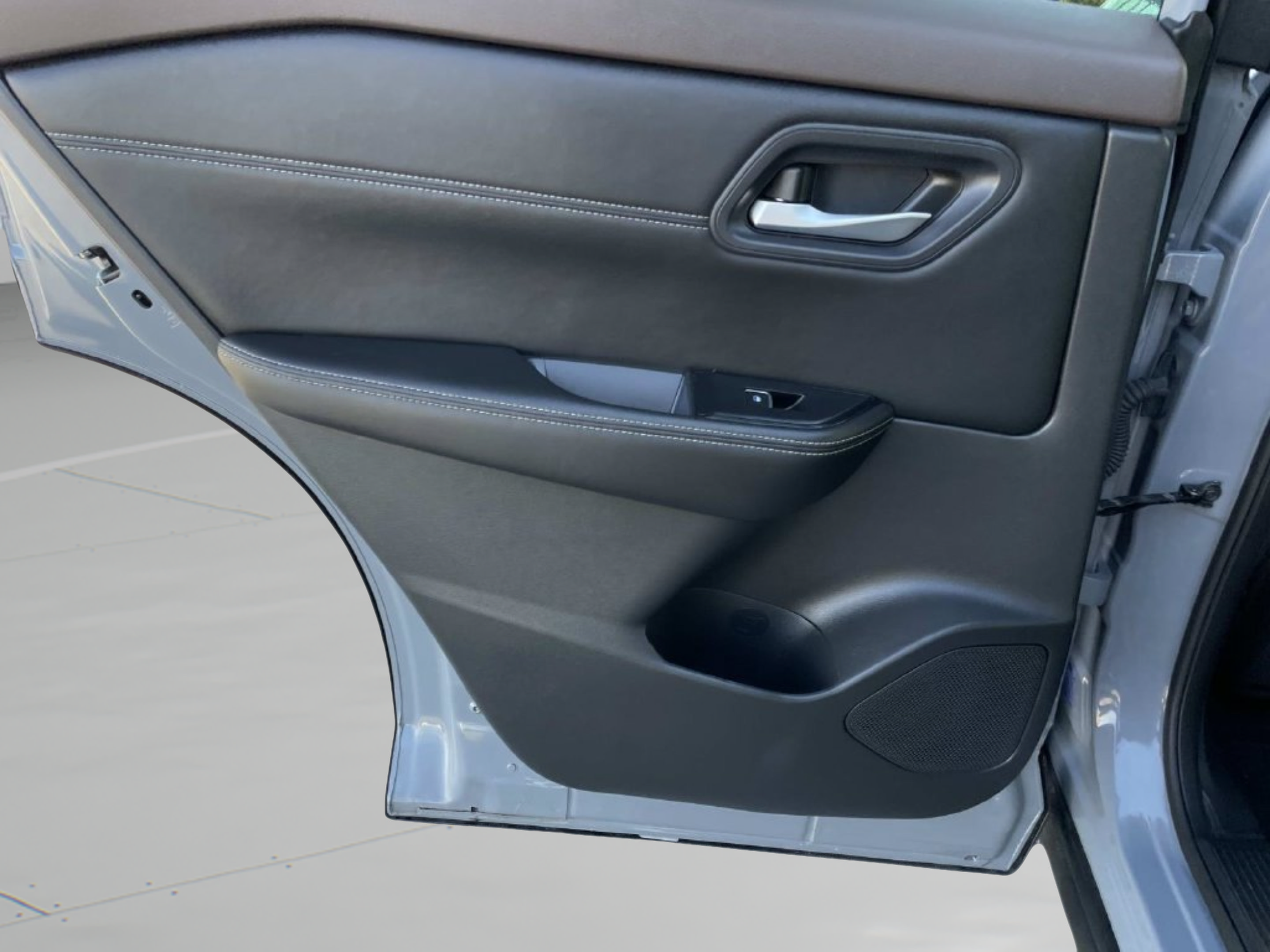 Used 2023 Nissan Rogue SL FWD image 13