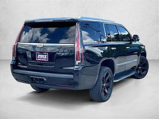 Used 2018 Cadillac Escalade Luxury RWD video 2
