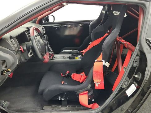 Used 2014 Nissan GT-R Black Edition AWD/4WD image 31