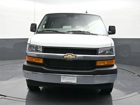Certified 2024 Chevrolet Express 3500 LT w/ LT Preferred Equipment Group RWD image 8