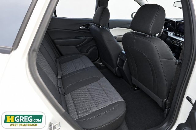 Used 2026 Chevrolet Trax LT FWD image 14