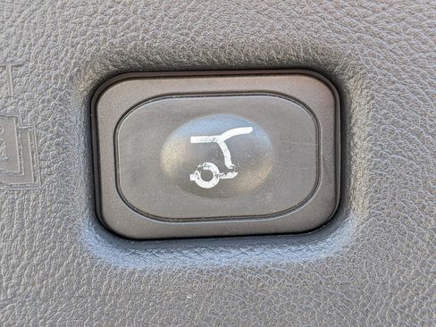 Used 2018 Lincoln MKX Reserve w/ Driver Assistance Package image 15