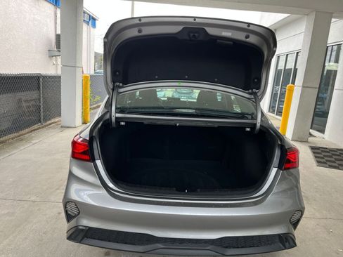 Used 2024 Kia Forte LXS image 29