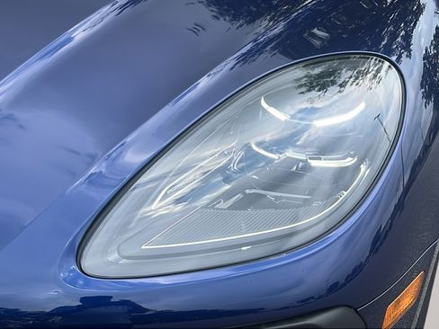 New 2026 Porsche Macan AWD/4WD image 11