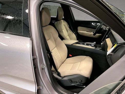 New 2026 Volvo XC60 T8 Plus w/ Climate Package AWD/4WD image 12