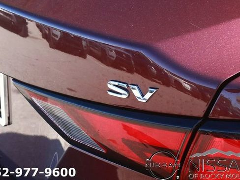 Used 2024 Nissan Sentra SV image 9
