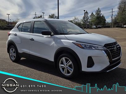 Certified 2025 Nissan Kicks Play S