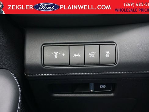 Used 2023 Hyundai Santa Fe Limited image 33