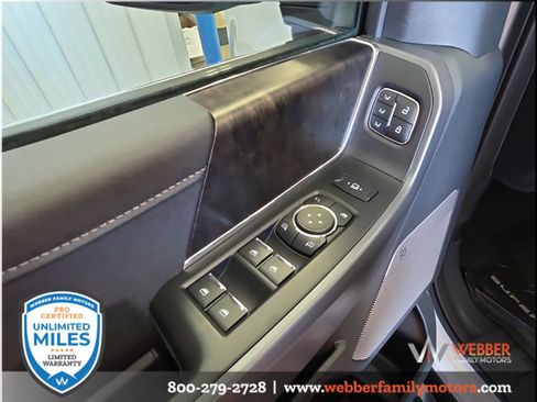 Used 2025 Ford F350 Lariat w/ Chrome Package AWD/4WD image 17