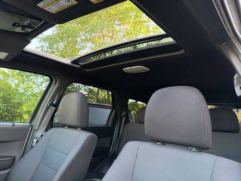 Used 2012 Ford Escape XLT FWD image 20