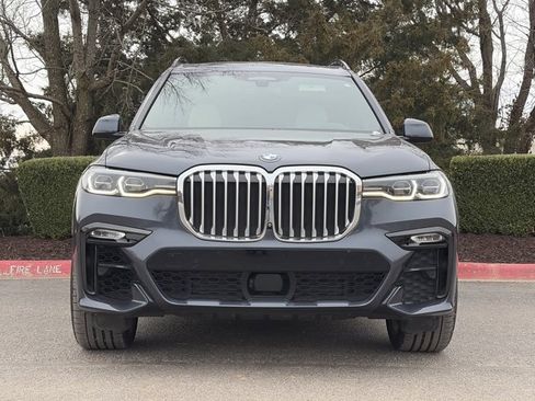 Used 2020 BMW X7 xDrive40i w/ M Sport Package image 14