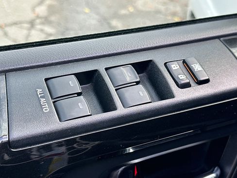 Used 2022 Toyota 4Runner TRD Off-Road Premium image 12