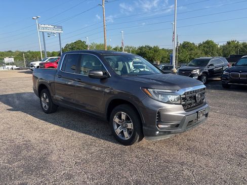 Used 2025 Honda Ridgeline RTL image 1