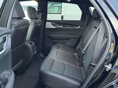 New 2025 Cadillac XT5 Premium Luxury w/ LPO, Floor Liner Package image 20
