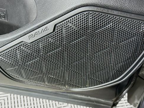 Used 2024 Toyota RAV4 XLE image 19