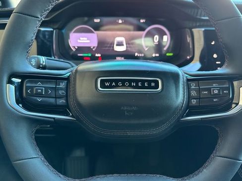 Used 2025 Jeep Wagoneer S Limited image 28