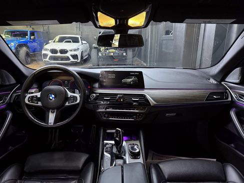 Used 2018 BMW M550i xDrive AWD/4WD image 20
