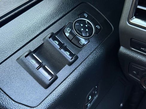 Used 2019 Ford F150 Raptor w/ Equipment Group 802A Luxury image 20