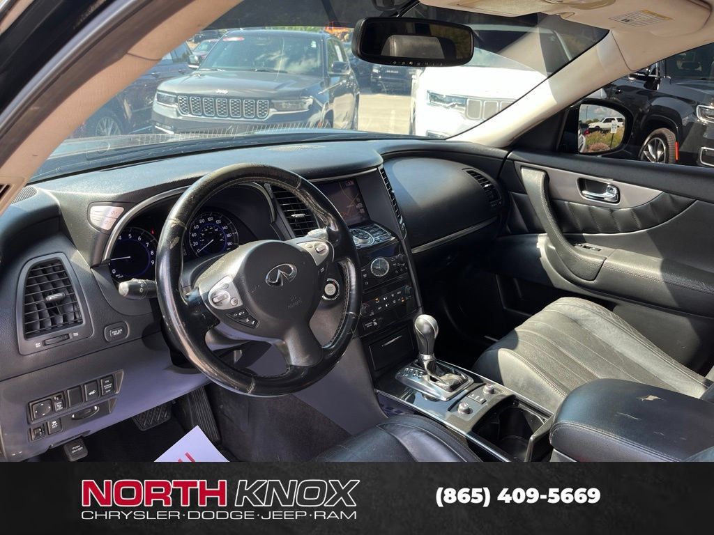Used 2013 INFINITI FX37 2WD w/ Premium Pkg image 6