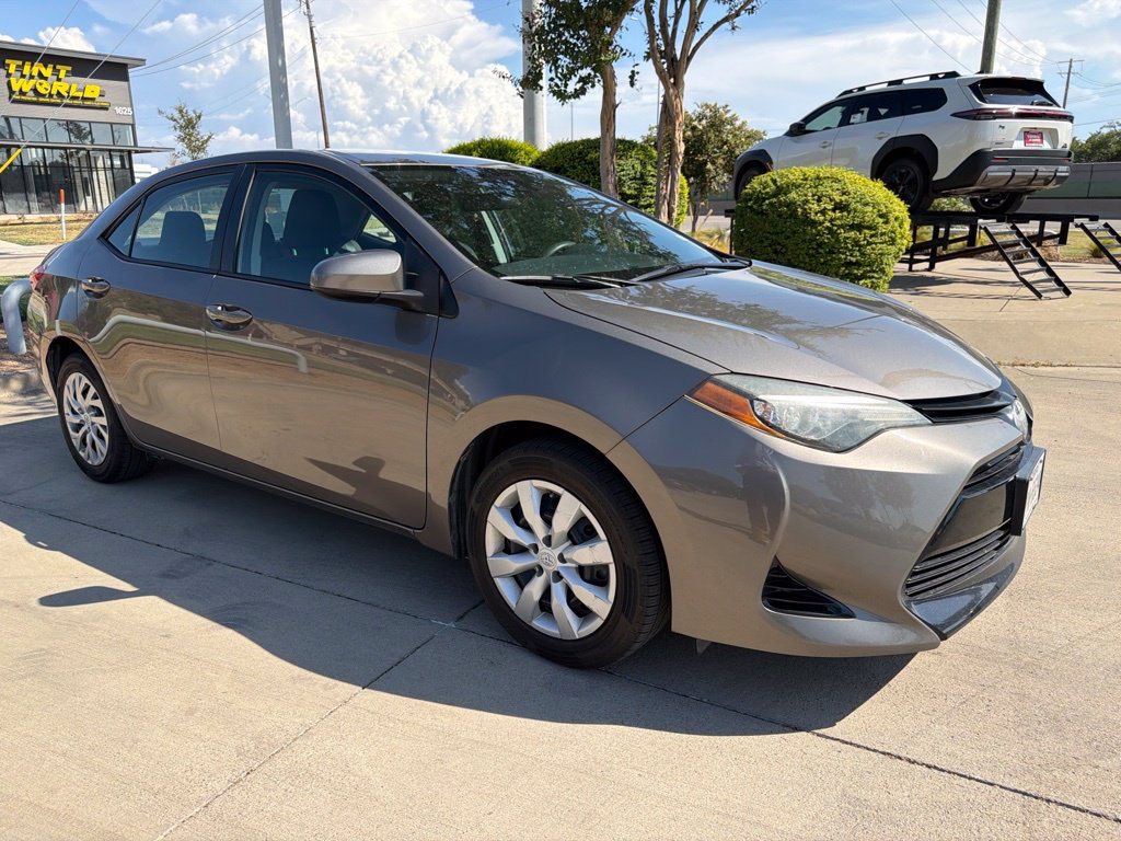 Used 2019 Toyota Corolla LE FWD image 14