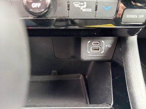 Used 2025 Jeep Compass Trailhawk AWD/4WD image 26
