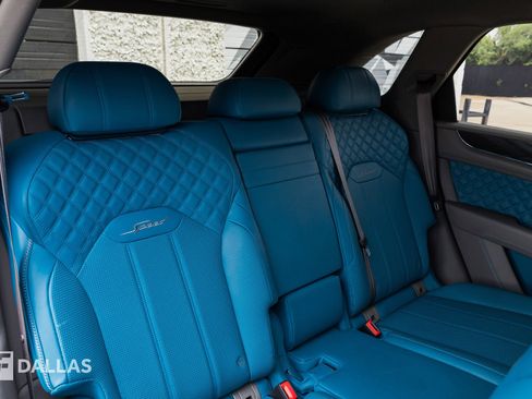 Used 2022 Bentley Bentayga Speed image 38