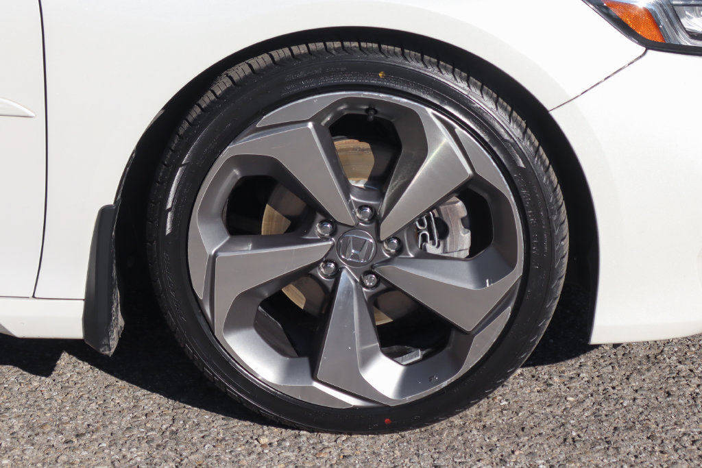 Used 2018 Honda Accord Touring image 46