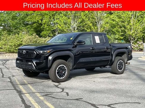 Used 2024 Toyota Tacoma TRD Off-Road AWD/4WD image 1