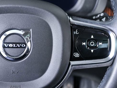 Certified 2024 Volvo XC60 B5 Ultimate w/ Protection Package Premier image 13