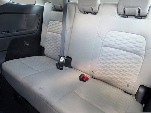 Used 2022 Nissan Pathfinder SV image 14