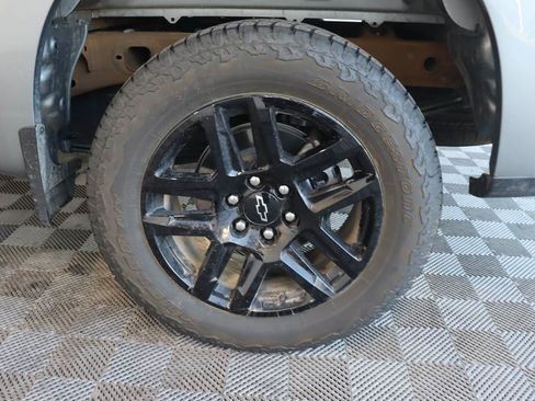 Used 2026 Chevrolet Silverado 1500 RST w/ RST Select Package AWD/4WD image 17