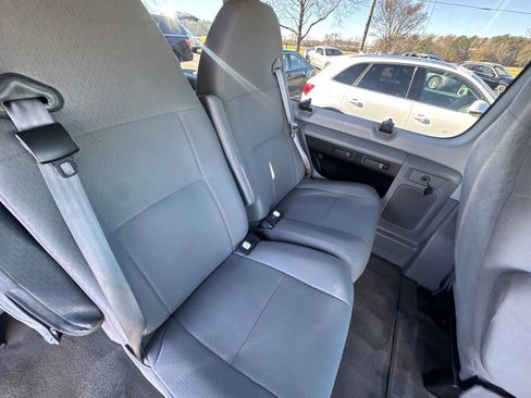 Used 2012 Ford E-350 and Econoline 350 XLT image 22