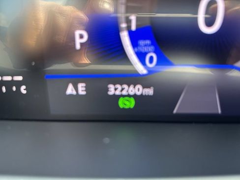 Used 2025 Volkswagen Taos SE AWD/4WD image 25