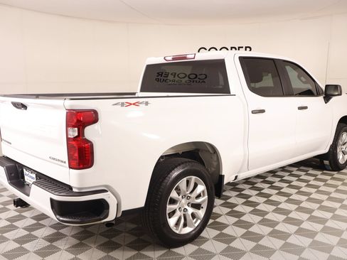 Used 2023 Chevrolet Silverado 1500 Custom AWD/4WD image 19