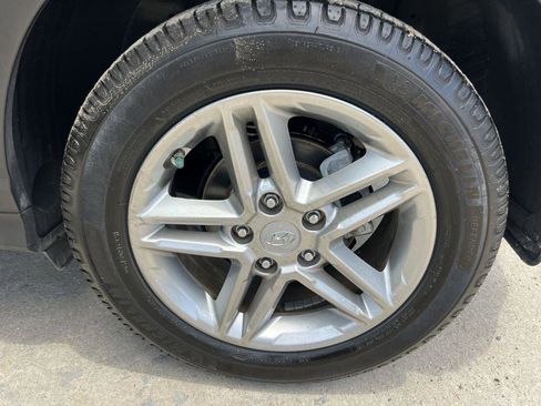 Used 2022 Hyundai Kona SE FWD image 9