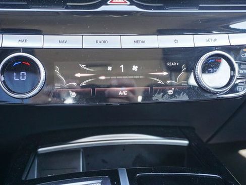 Used 2023 Genesis G80 2.5T image 22