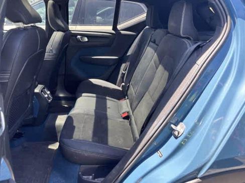 Used 2023 Volvo XC40 Recharge Plus AWD/4WD image 5