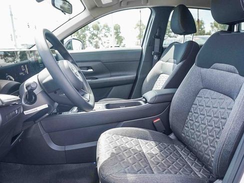 New 2026 Nissan Kicks SV image 17