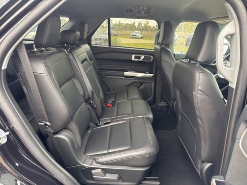 Certified 2023 Ford Explorer XLT w/ Equipment Group 202A image 15