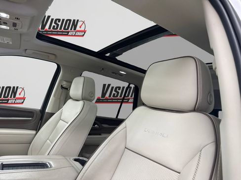 Used 2022 GMC Yukon Denali image 22