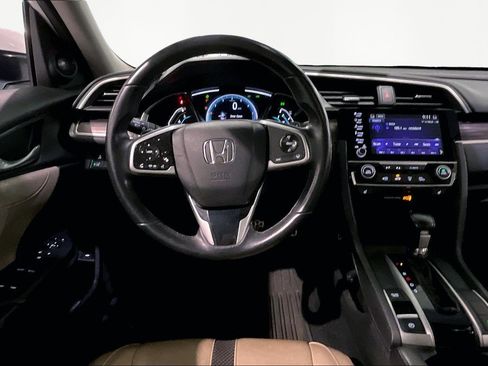 Used 2019 Honda Civic Touring image 8