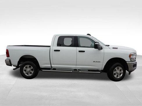 Used 2024 RAM 2500 Big Horn w/ Protection Group AWD/4WD image 3