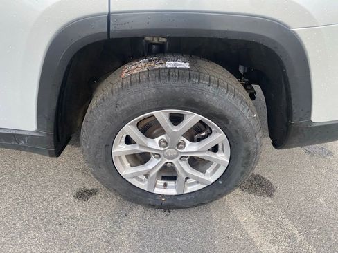 Used 2023 Jeep Grand Cherokee L Limited image 33