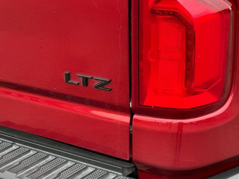 Used 2024 Chevrolet Silverado 2500 LTZ w/ LTZ Premium Package image 50