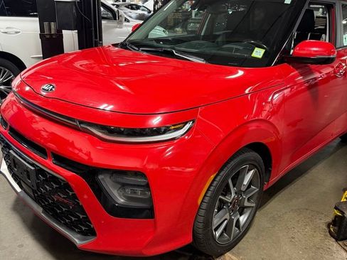Used 2020 Kia Soul GT-Line Turbo FWD image 3